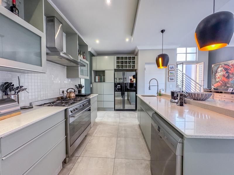 4 Bedroom Property for Sale in Midstream Ridge Gauteng