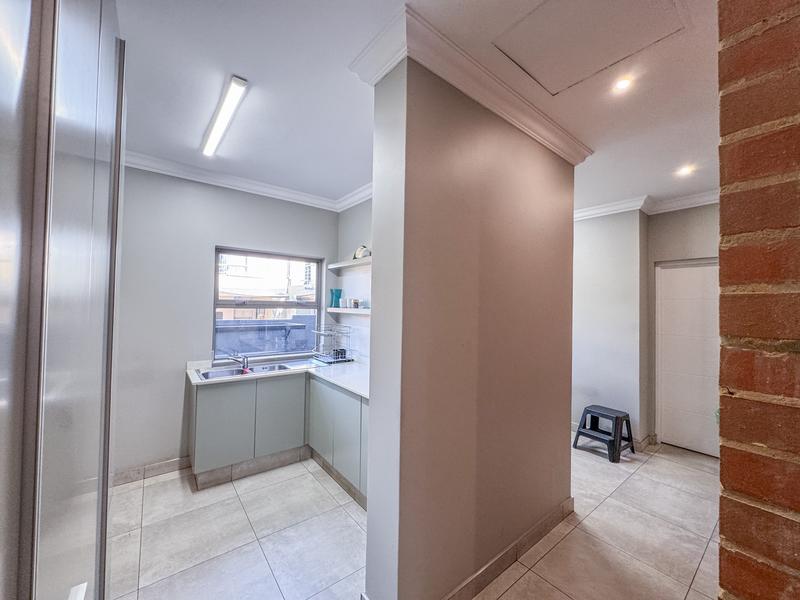 4 Bedroom Property for Sale in Midstream Ridge Gauteng