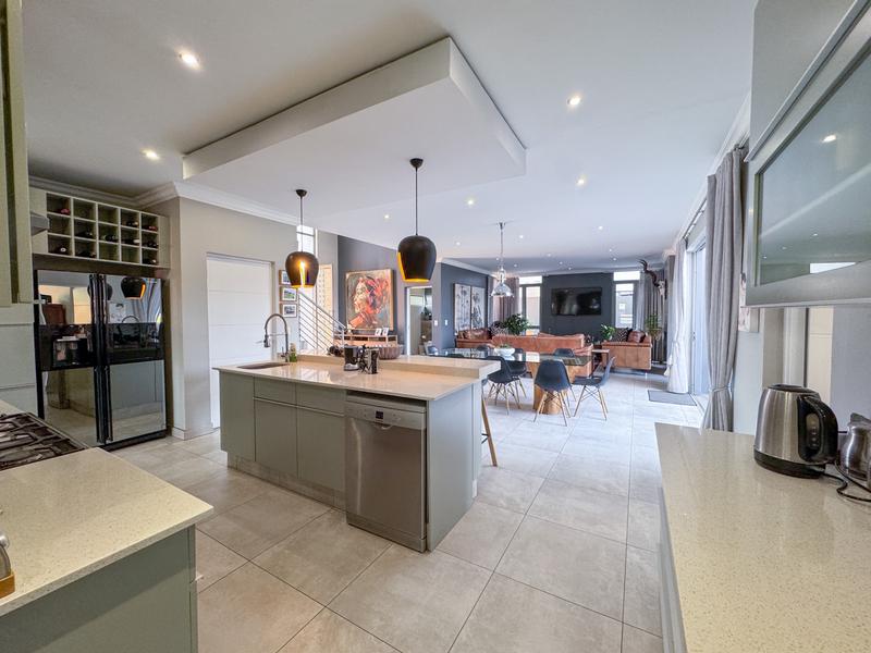 4 Bedroom Property for Sale in Midstream Ridge Gauteng