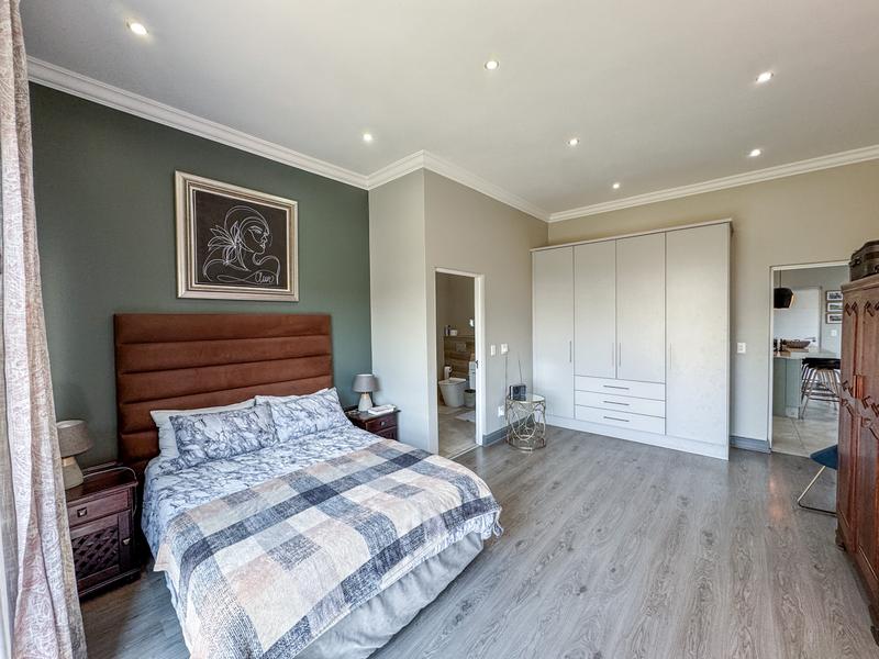 4 Bedroom Property for Sale in Midstream Ridge Gauteng