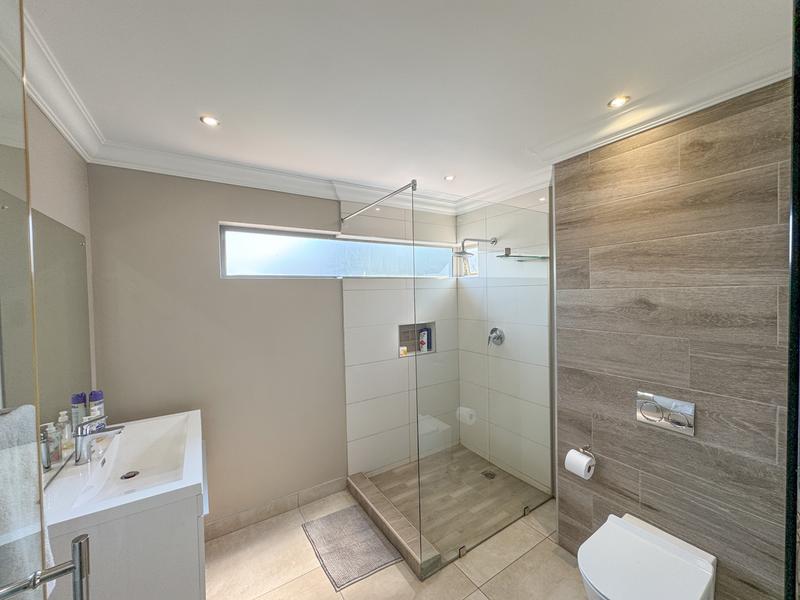 4 Bedroom Property for Sale in Midstream Ridge Gauteng