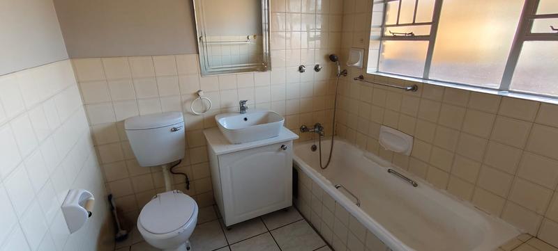 1 Bedroom Property for Sale in Norton Park Gauteng