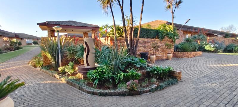 1 Bedroom Property for Sale in Norton Park Gauteng