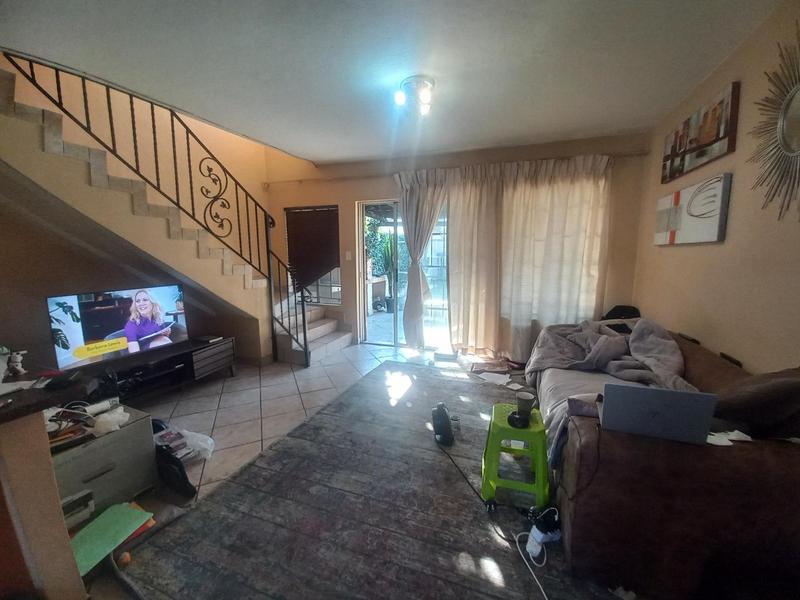 2 Bedroom Property for Sale in Garsfontein Gauteng