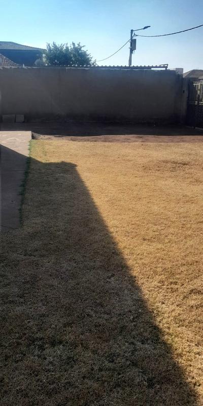2 Bedroom Property for Sale in Lufhereng Gauteng