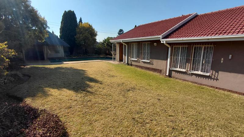 3 Bedroom Property for Sale in Brackendowns Gauteng
