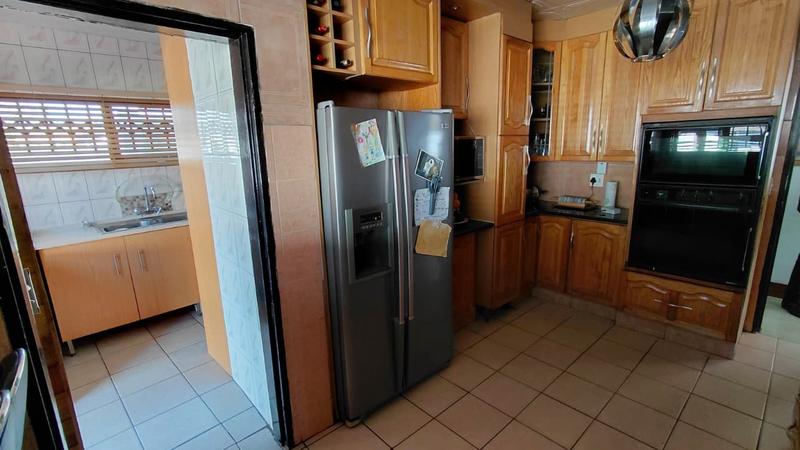4 Bedroom Property for Sale in Brackendowns Gauteng