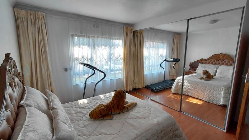 4 Bedroom Property for Sale in Brackendowns Gauteng