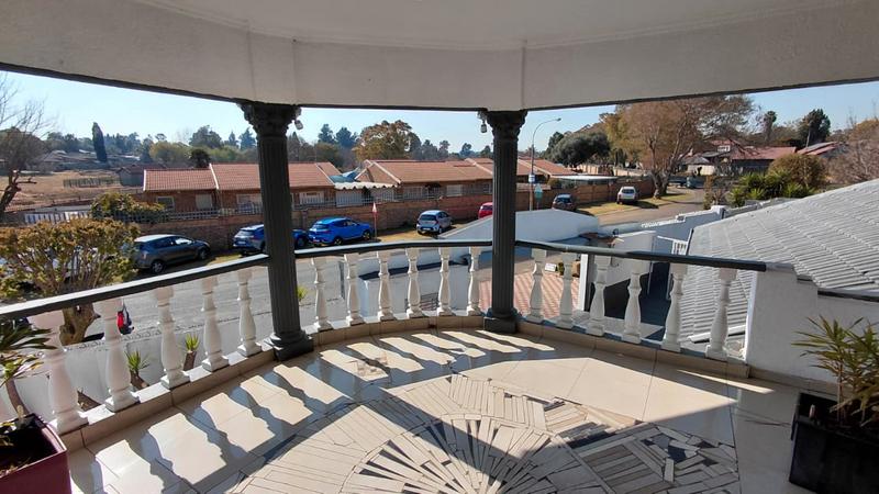 4 Bedroom Property for Sale in Brackendowns Gauteng