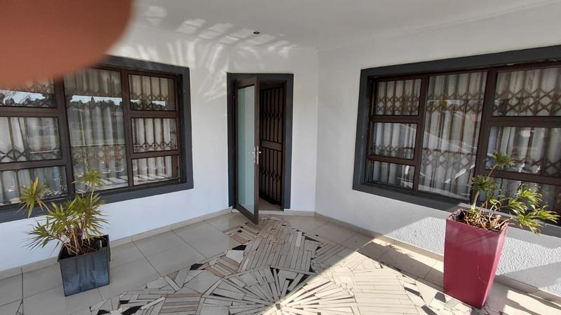 4 Bedroom Property for Sale in Brackendowns Gauteng