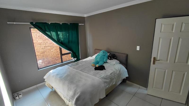 3 Bedroom Property for Sale in Brackenhurst Gauteng