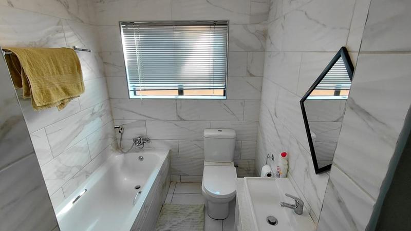 3 Bedroom Property for Sale in Brackenhurst Gauteng