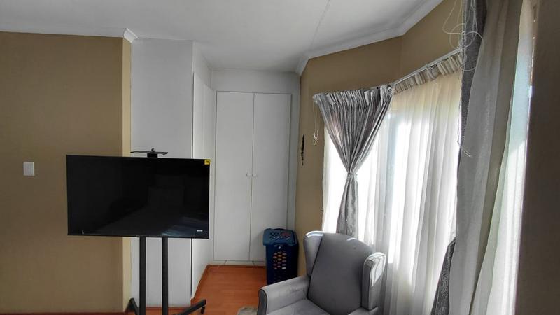 2 Bedroom Property for Sale in Meyersdal Gauteng