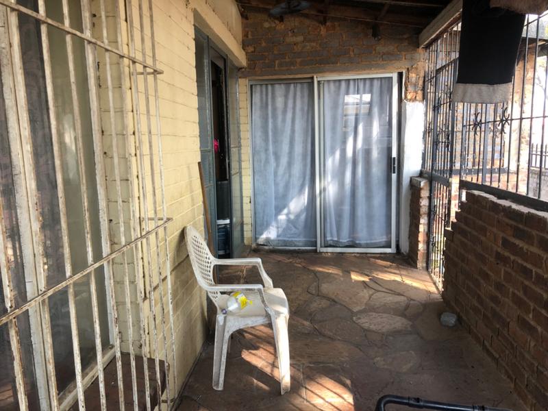 11 Bedroom Property for Sale in Bezuidenhout Valley Gauteng