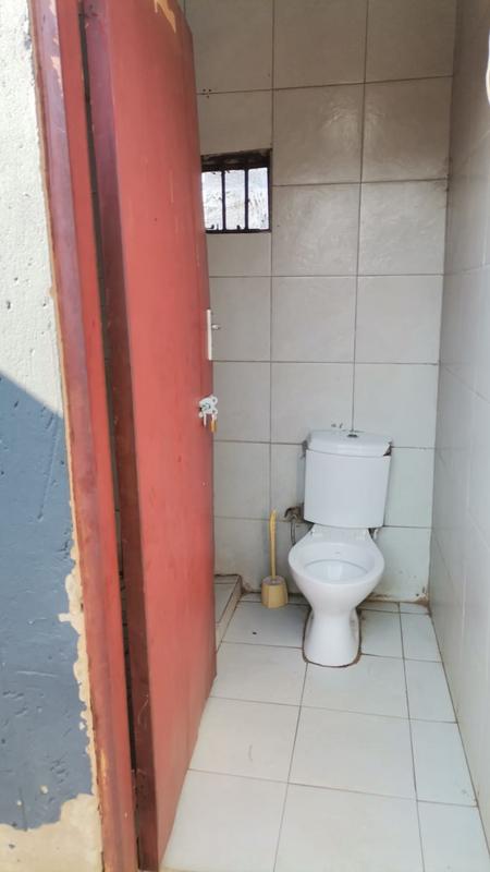2 Bedroom Property for Sale in Thinasonke Gauteng