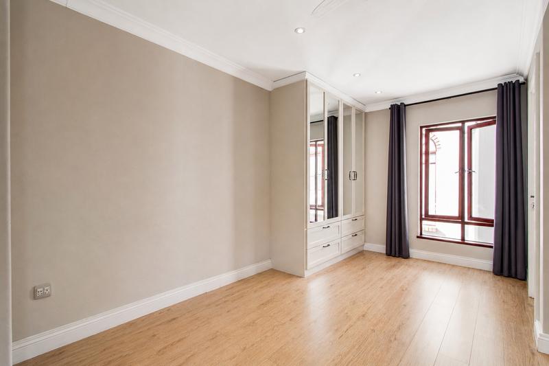3 Bedroom Property for Sale in Bryanston Gauteng