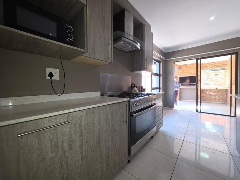 3 Bedroom Property for Sale in Brackenhurst Gauteng