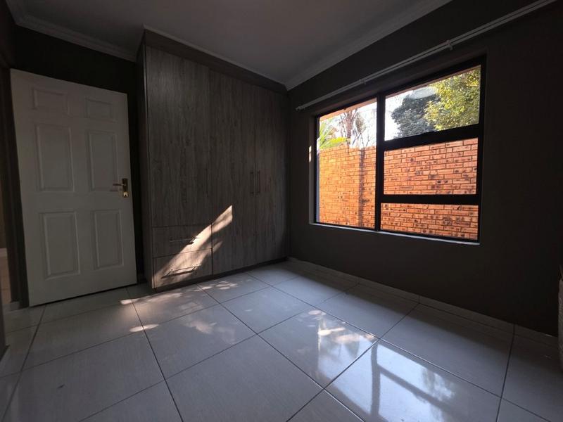 3 Bedroom Property for Sale in Brackenhurst Gauteng