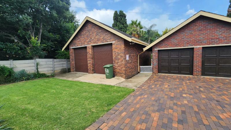 4 Bedroom Property for Sale in Brackenhurst Gauteng