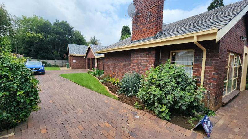 4 Bedroom Property for Sale in Brackenhurst Gauteng