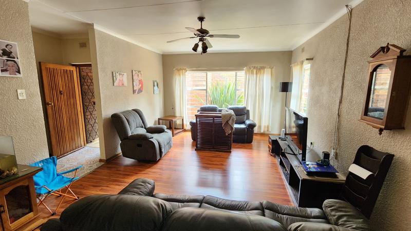 4 Bedroom Property for Sale in Brackenhurst Gauteng