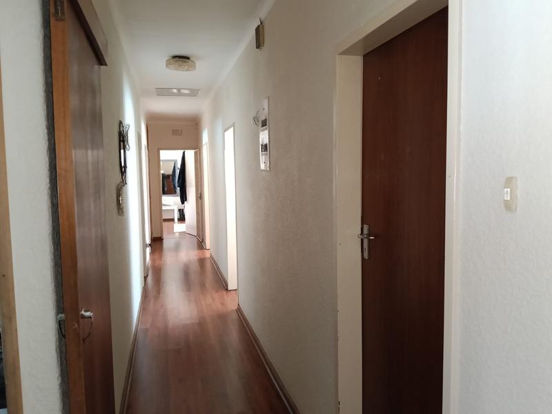 4 Bedroom Property for Sale in Brackenhurst Gauteng
