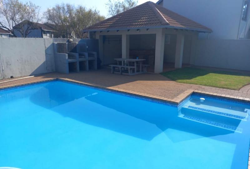 2 Bedroom Property for Sale in Verwoerdpark Gauteng