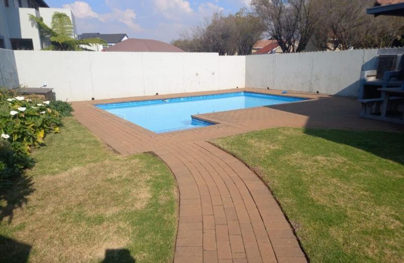 2 Bedroom Property for Sale in Verwoerdpark Gauteng