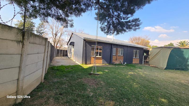 To Let 3 Bedroom Property for Rent in Van Dyk Park Gauteng