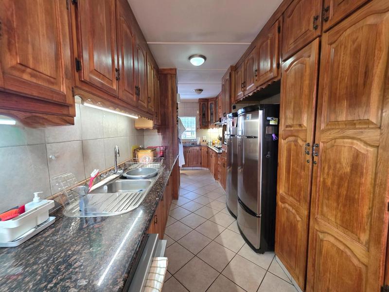 8 Bedroom Property for Sale in Libradene Gauteng