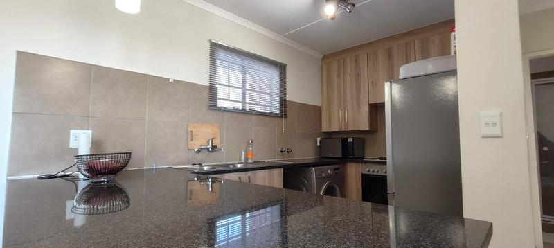 2 Bedroom Property for Sale in Monavoni Gauteng