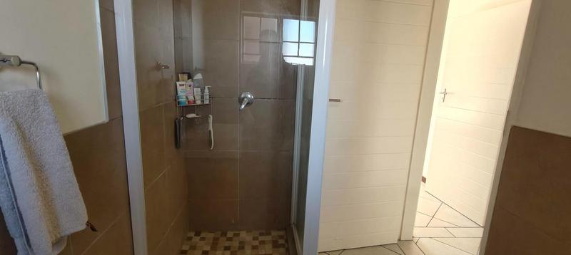 2 Bedroom Property for Sale in Monavoni Gauteng