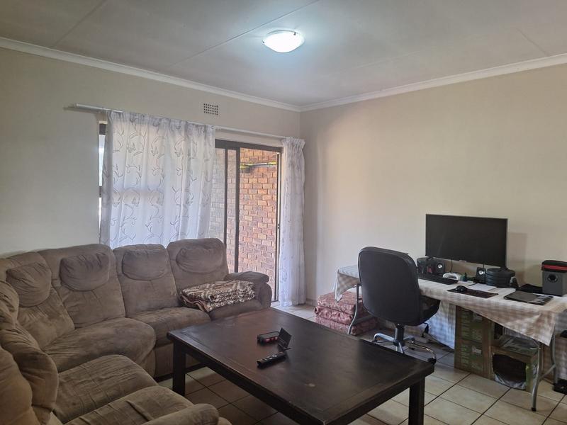 To Let 2 Bedroom Property for Rent in Dalview Gauteng