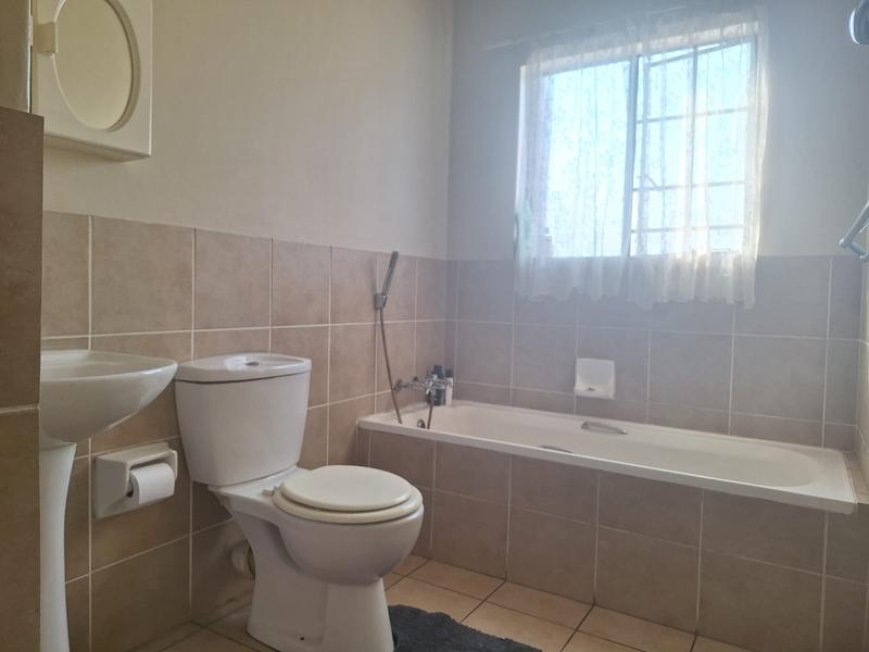 To Let 2 Bedroom Property for Rent in Dalview Gauteng