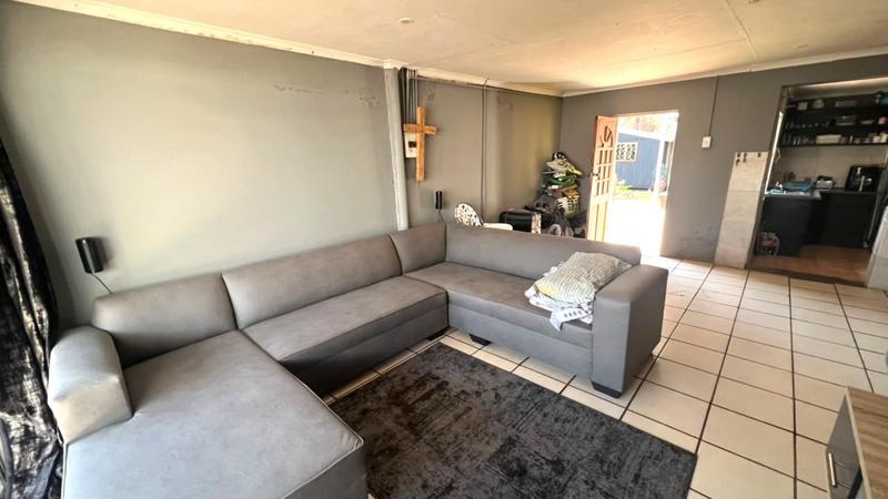 5 Bedroom Property for Sale in Brakpan Central Gauteng