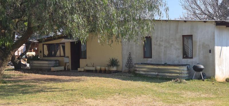 8 Bedroom Property for Sale in Mnandi Gauteng