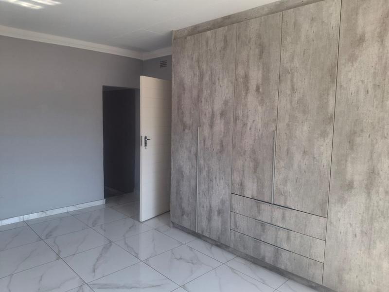 3 Bedroom Property for Sale in Vanderbijlpark SW 5 Gauteng