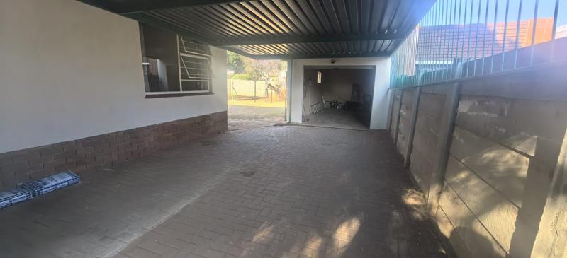 3 Bedroom Property for Sale in Witpoortjie Gauteng
