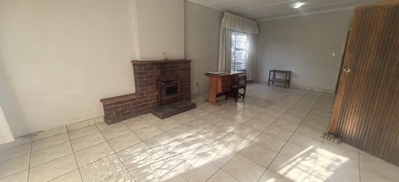 3 Bedroom Property for Sale in Witpoortjie Gauteng