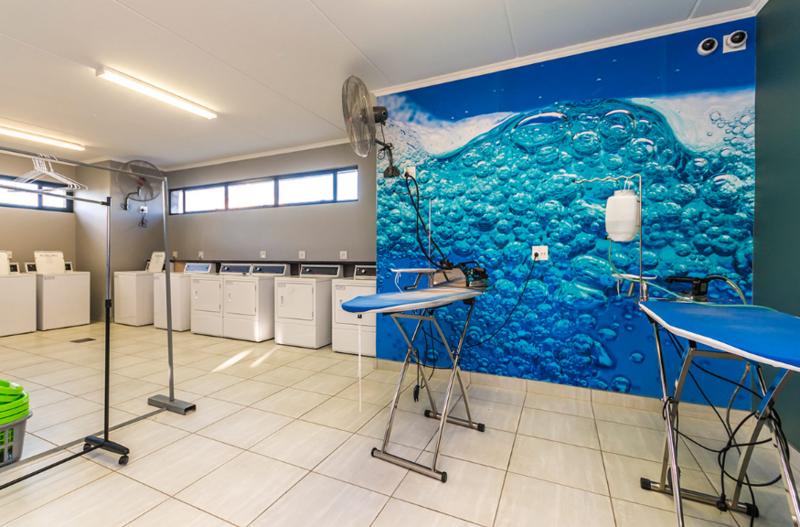 To Let 1 Bedroom Property for Rent in Waterfall Gauteng