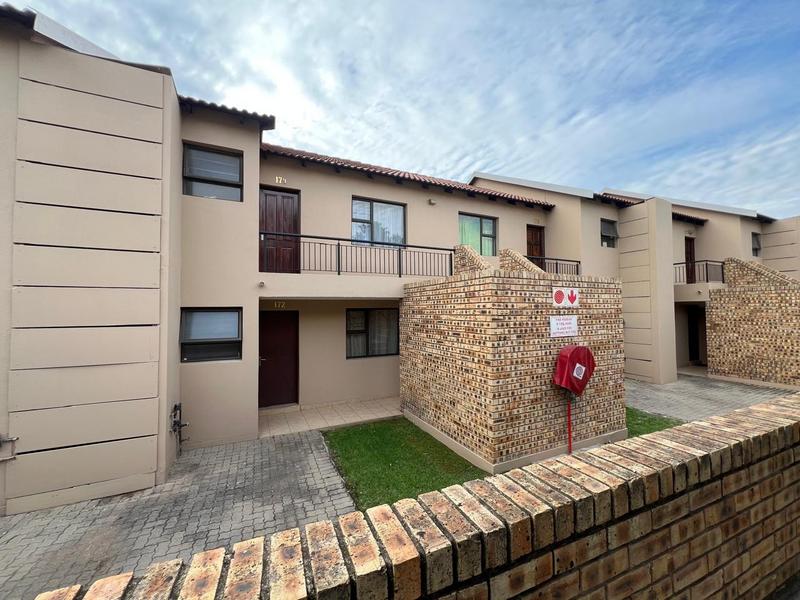 2 Bedroom Property for Sale in North Riding Gauteng