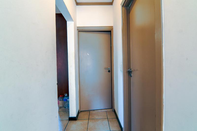 2 Bedroom Property for Sale in Lonehill Gauteng