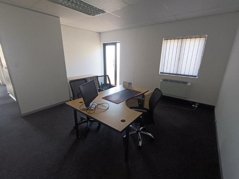 To Let Commercial Property for Rent in Strubensvallei Gauteng