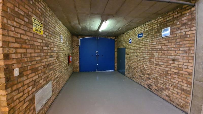 To Let Commercial Property for Rent in Randjespark Gauteng