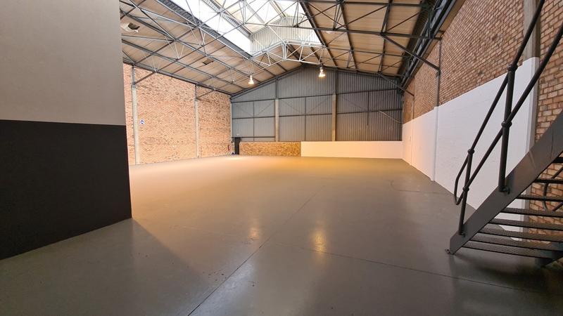 To Let Commercial Property for Rent in Randjespark Gauteng