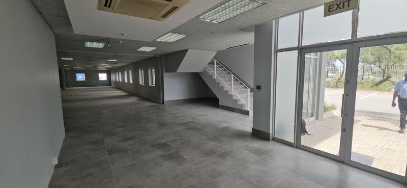 To Let Commercial Property for Rent in Randjespark Gauteng