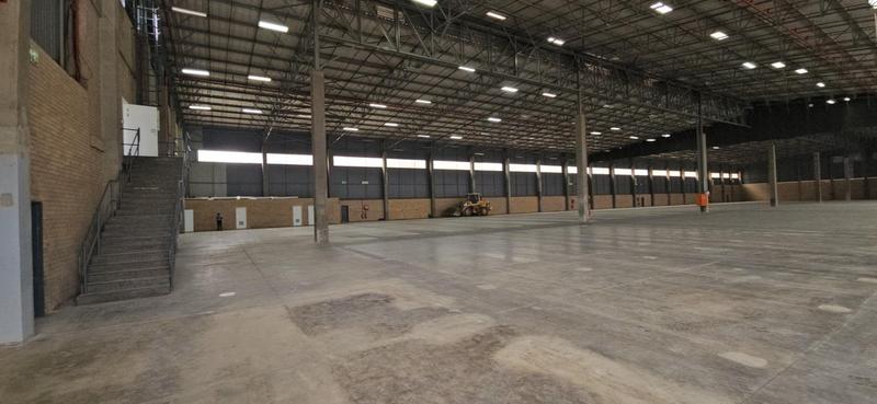 To Let Commercial Property for Rent in Randjespark Gauteng