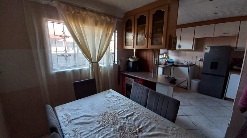 To Let 3 Bedroom Property for Rent in Danville Gauteng