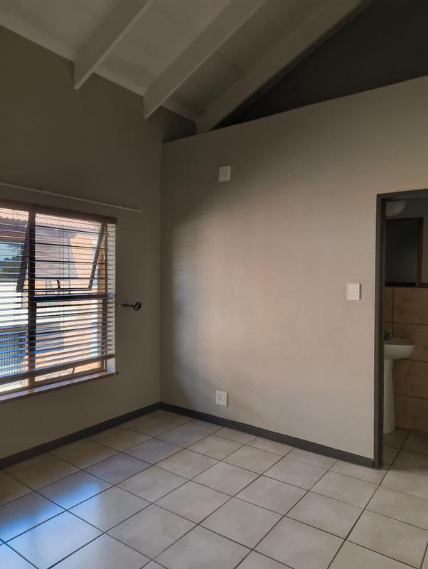 To Let 3 Bedroom Property for Rent in Hatfield Gauteng
