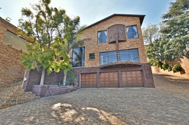 4 Bedroom Property for Sale in Glenvista Gauteng